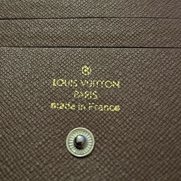 Louis Vuitton Wallet MAKE OFFER - Picture 11 of 11